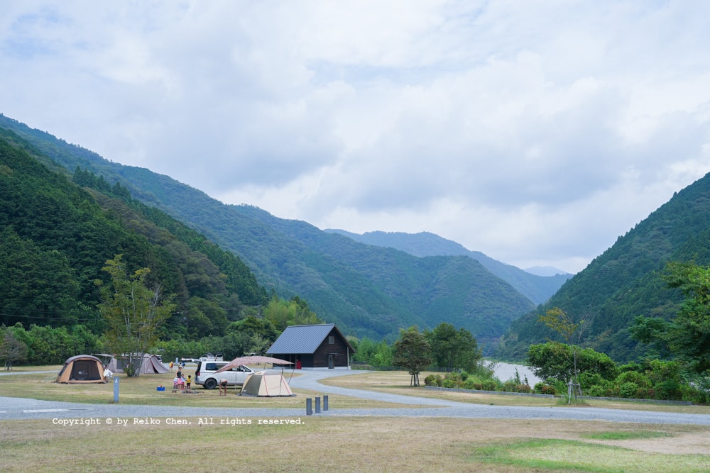 高知|Snow Peak 露營場與親子泛舟,在奇蹟清流仁淀川旁住一晚 - 第2張圖